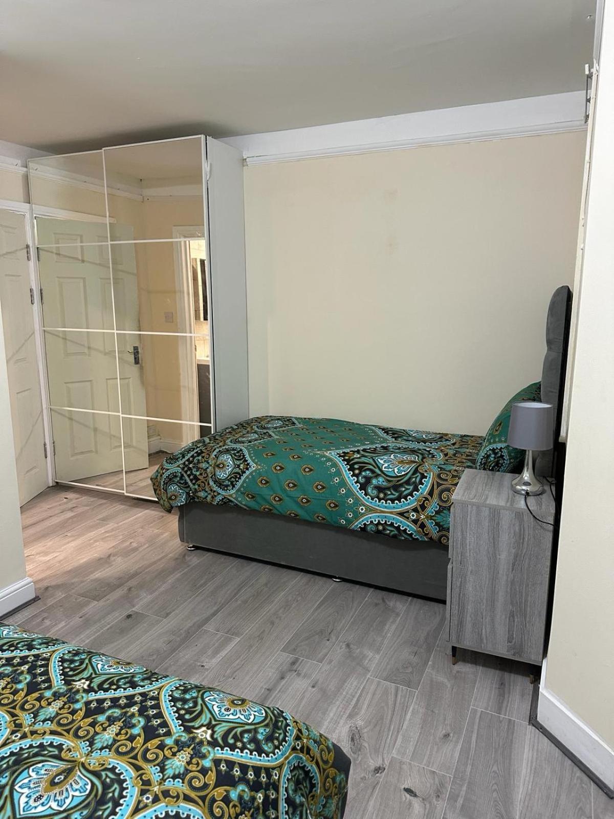 Elsaro Hotel Slough Ngoại thất bức ảnh