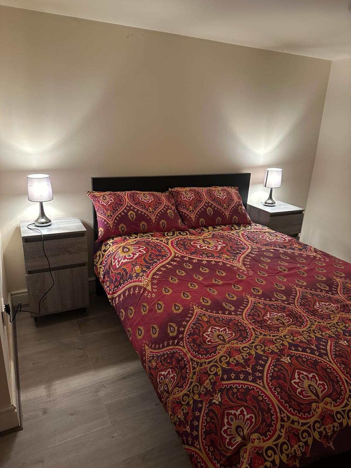 Elsaro Hotel Slough Ngoại thất bức ảnh